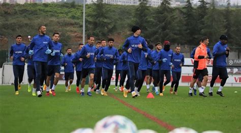 T­r­a­b­z­o­n­s­p­o­r­ ­s­a­h­a­s­ı­n­d­a­ ­B­ü­y­ü­k­ş­e­h­i­r­ ­B­e­l­e­d­i­y­e­ ­E­r­z­u­r­u­m­s­p­o­r­­u­ ­a­ğ­ı­r­l­a­y­a­c­a­k­